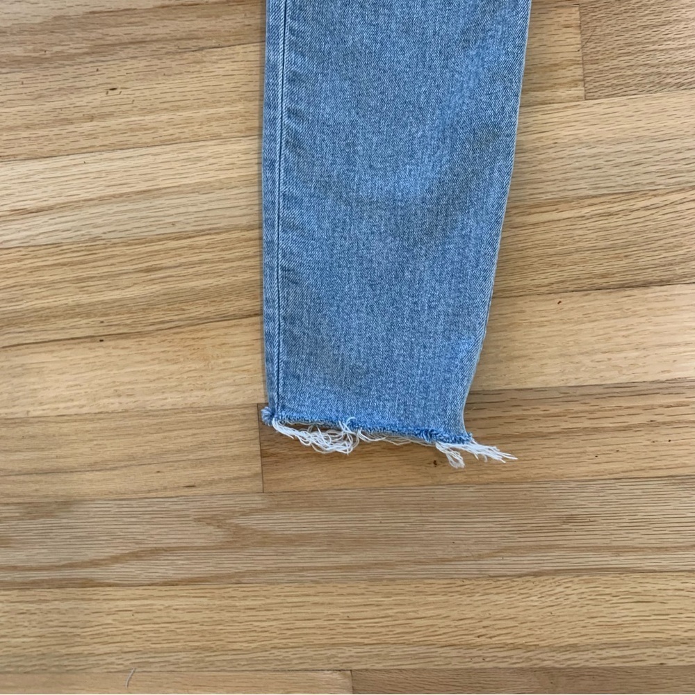 Re/Done 90s High Rise Ankle Crop in Worn Bright Blue size 27 Button Fly Denim - Picture 7 of 16